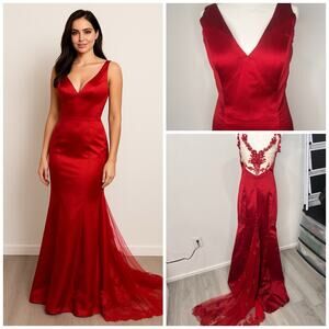 Long Red Lace Formal Wedding Event Halloween Gown With Train Dress- No Tag